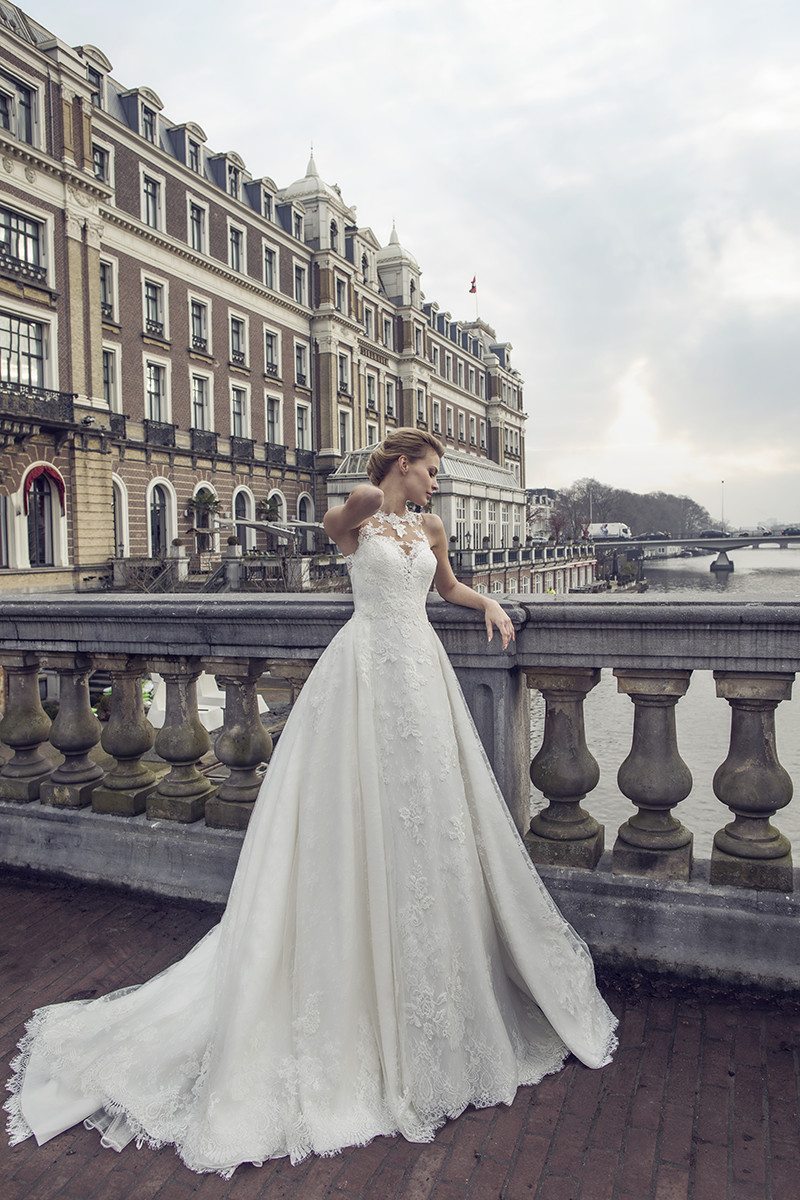 This gorgeous wedding gown is from <a href="/Snowdropbridal/">Snowdrop Bridal</a> Couture. They are passionate about delivering a memorable experience for you to choose what will be the most important dress you will ever wear. 🌼

Take a look at their stunning collection at the #weddingandhoneymoonshow2019