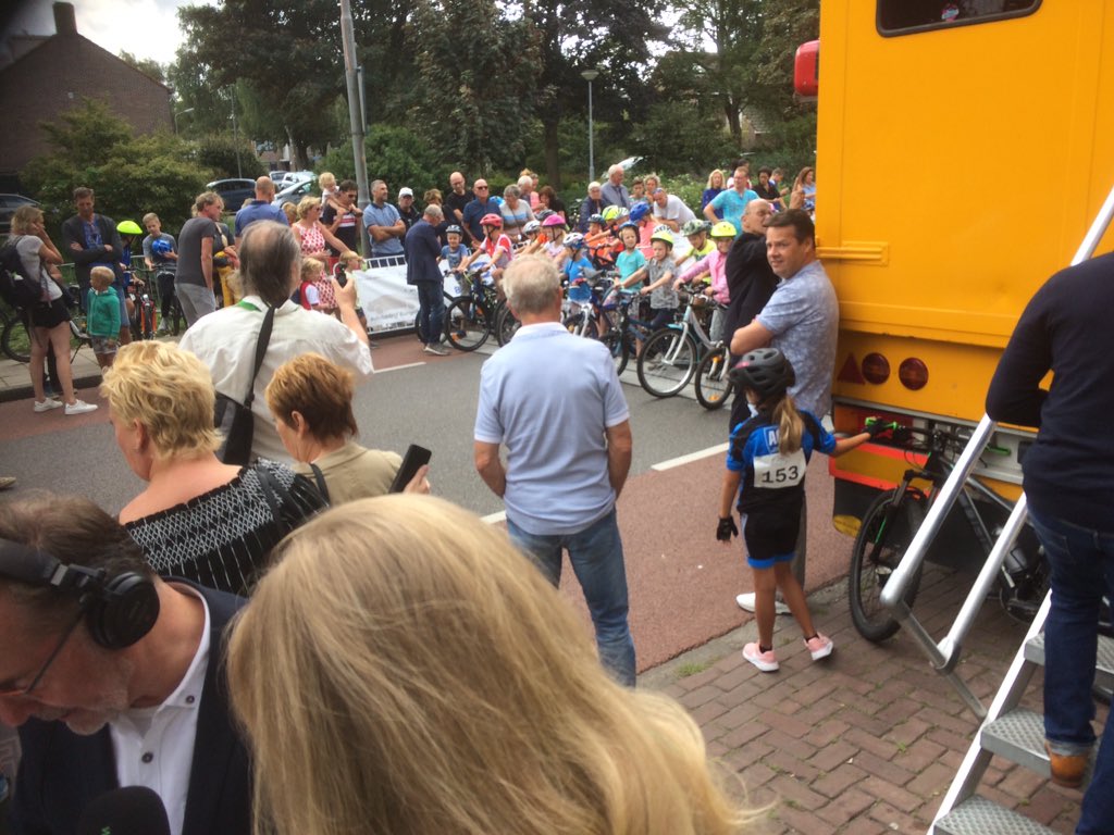 De startbel voor de 18e editie van de dikkebanden race mogen doen. Weer een geweldig evenement‼️