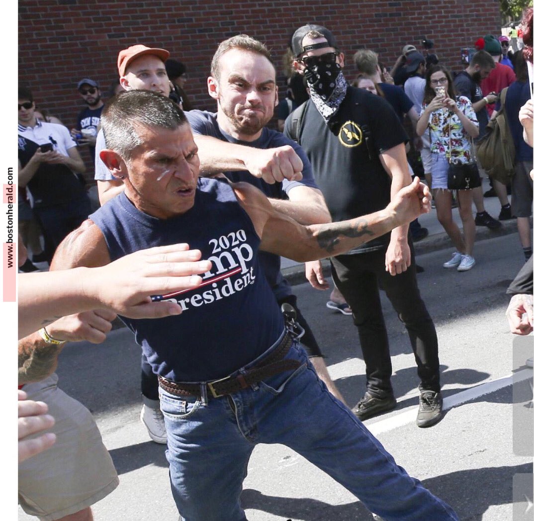 Mediaczarzilch's tweet photo. Friendly liberals and a disguised leftist terrorist “dialoguing” with a Trump supporter marching in Straight Pride Parade in “liberal” Boston
Boston best known for putting thousands of kids in debt with its 35 colleges. debt that Sanders and Warren want to forgive. #Bostonstupid https://t.co/xB1t73eysM