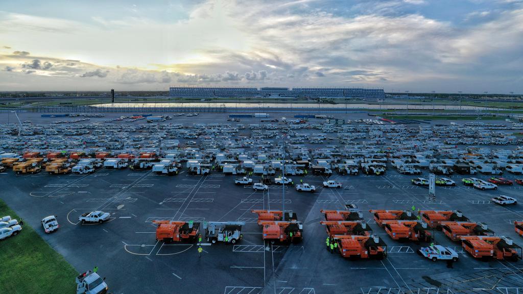 FPL and mutual assistance partners are positioned and ready to respond as we continue to track Hurricane #Dorian’s uncertain path.