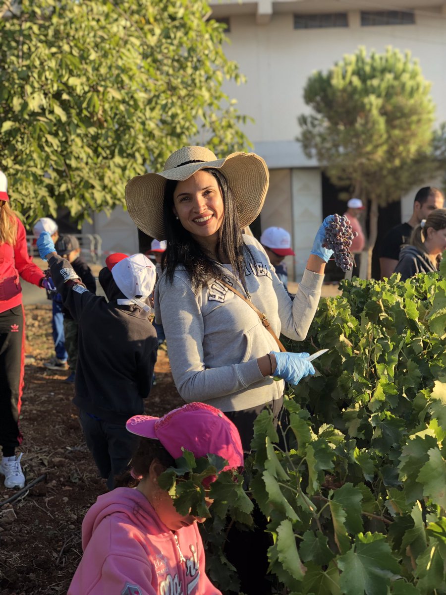 Feeling GRAPEFUL 🍇 A day well spent at @ChateauStThomas #GrapeHarvest #Vendanges #KabElias #Bekaa #Lebanon #ChateauStThomas #Vineyard #Wine #LebaneseWine #Vin #VinLibanais #لبنان #قب_الياس #موسم_الحصاد