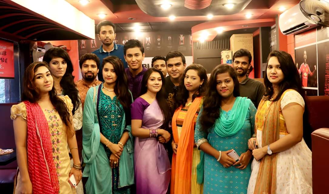 DIP0227's tweet photo. Friends Forever 
#iloveairtel 
@airtelbuzz https://t.co/rBD5ImpmcF