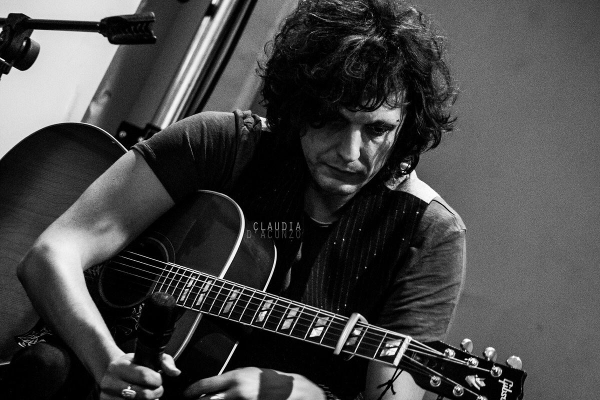 MetaErmal's tweet photo. La mia scialuppa di salvataggio https://t.co/4I6uEcA4De