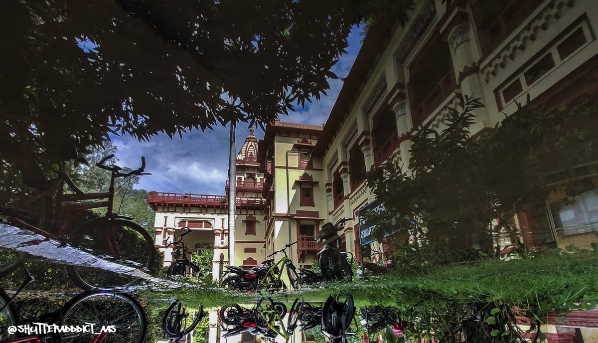 Shutteradddict's tweet photo. A beautiful series of these amazing pictures from Banaras Hindu University.I will love to shoot some more pictures from Banaras Hindu University in future and will keep you posted.#shutteradddict_aas shot on @Vivo_India @IgRangeVaranasi @HTUttarPradesh @VCofficeBHU https://t.co/WFqP9ybPJX