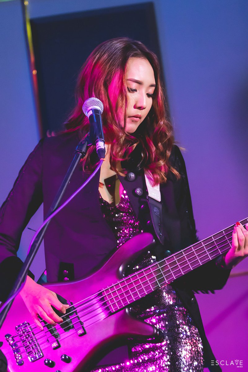 AlizEsclave's tweet photo. - Aung Aliz 🎸-
📍THOR
DATE : 28/08/2019
#LoveAtFirstRock
#ALIZ #ALIZband #MuzikMoveRecords #MuzikMove https://t.co/aBjwCtL1cE