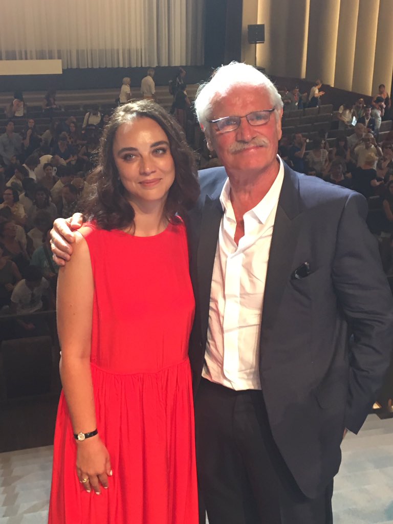 Anastasia Mikova et <a href="/Yann_A_B/">Yann Arthus-Bertrand</a> peuvent être fiers de leur film Woman, qui vient d’être accueilli par une standing ovation à la Mostra de Venise. #BiennaleCinema2019 #bnpp4genderequality #positiveimpact #Mostradivenezia