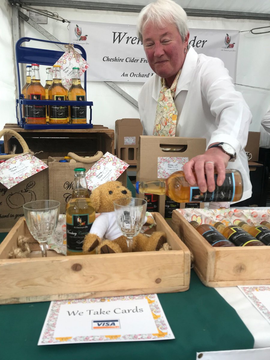 Time for a quick break and some apple cider 

<a href="/nantwichfoodies/">Nantwich Foodies</a> #wrenburycider