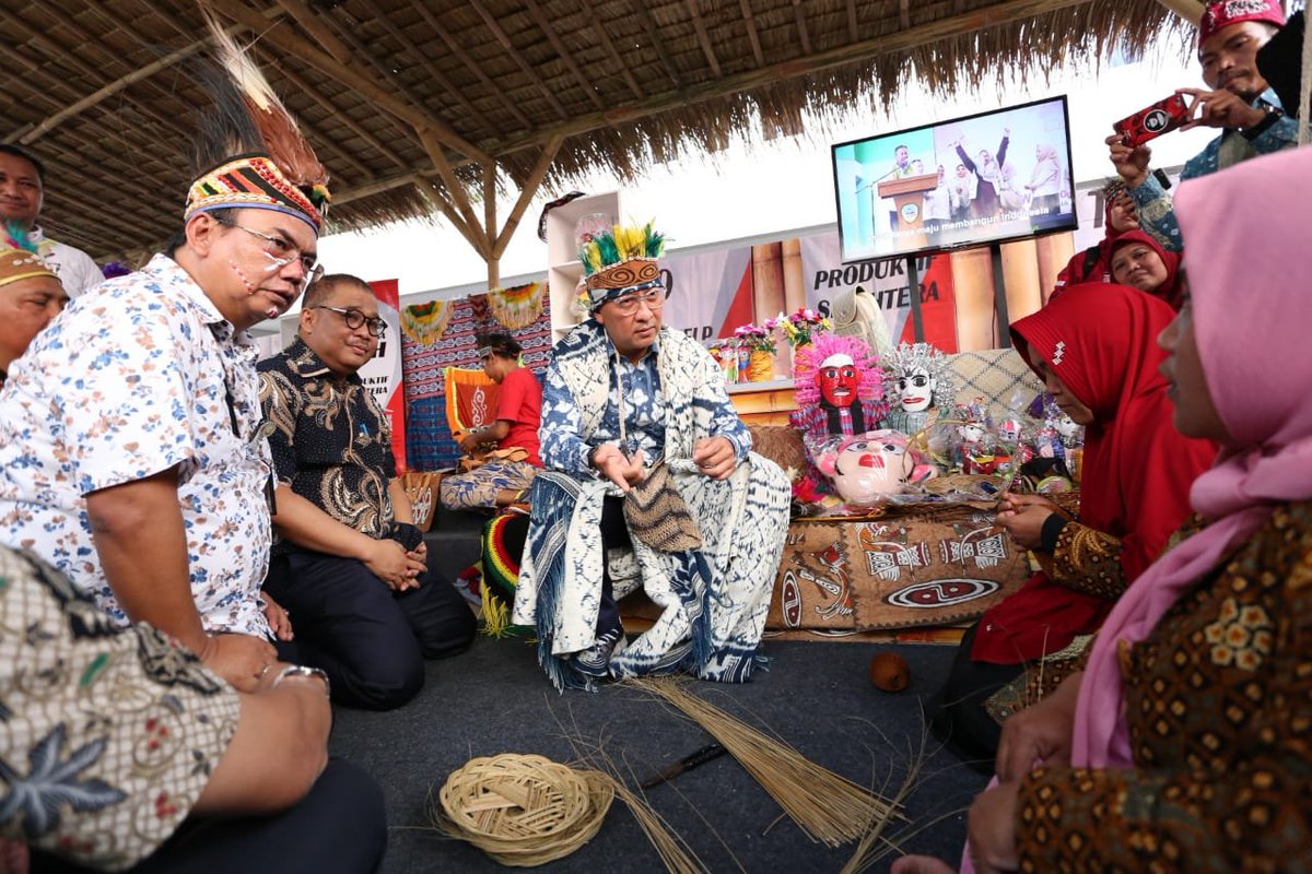 KemensosRI's tweet photo. #InfoSosial
@KemensosRI berkomitmen meningkatkan kesejahteraan Keluarga Penerima Manfaat Program Keluarga Harapan (KPM PKH) salah satunya melalui kerja sama dengan @KemenkeuRI yang mengucurkan pendanaan usaha melalui Program Ultra Mikro (UMi) #ProgramKerja https://t.co/r6ooKjWZJO