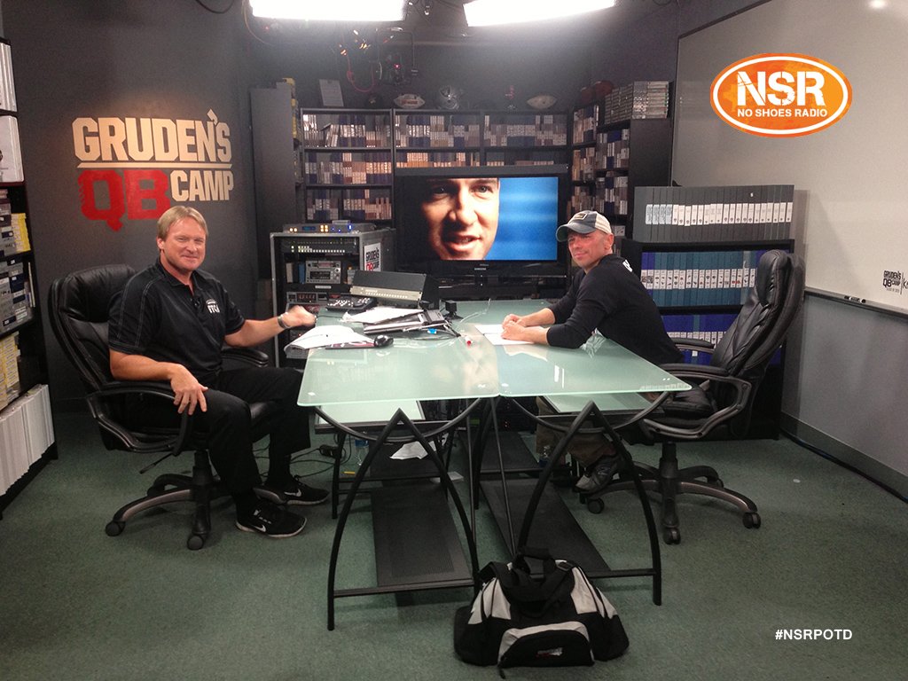 noshoesradio's tweet photo. #BoysOfFallWeekend #NSRPOTD https://t.co/vOOdt1YxjY