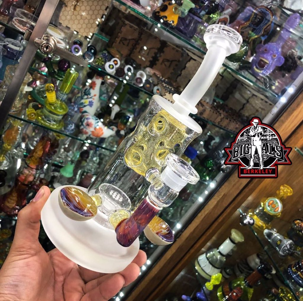 BigAlsSmoke's tweet photo. Sandblasted serum/ serendipity @spidersglass straight fab with orbits ππ¦π΄π¨βοΈππ₯βͺοΈ
#handmade #artgallery #glassgallery #spider #spideglass #sundayfunday #serum #cfl #oregonglass #bayarea #telegraphave #berkeley #straightfab #serendipity #smooth #flavor https://t.co/CwhhHomFnI