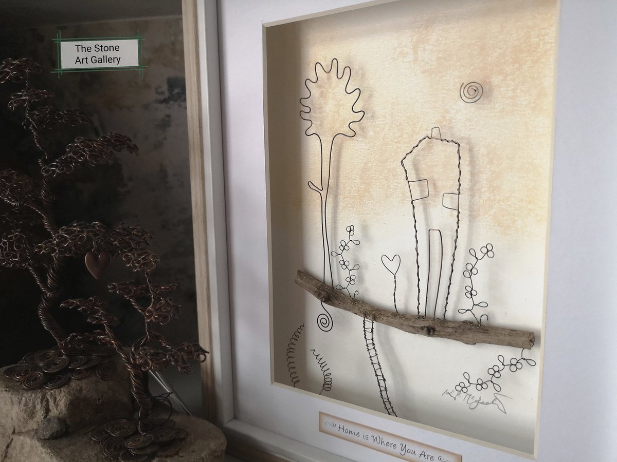 'Home is where you are'
#HandmadeHour #ukcraftershour #wireart #derry #Donegal