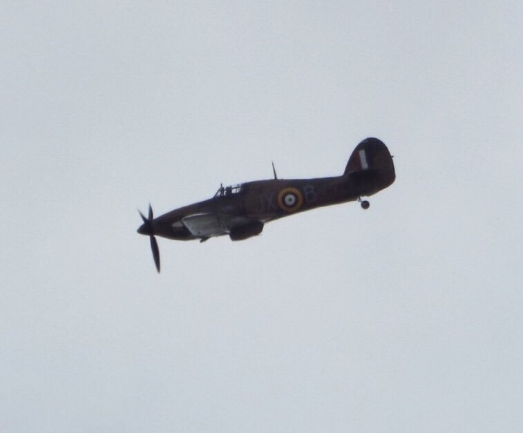 ChrisCM1970's tweet photo. #BBMF Hawker Hurricane #ChatsworthCountryFair #Chatsworth 1.9.19 @ChatsworthHouse @ChatsworthCFair @micklesb @D_Times @ReflectionsMag @derbypromo @vpdd #reflectionsmag https://t.co/CVqfnhnRF1