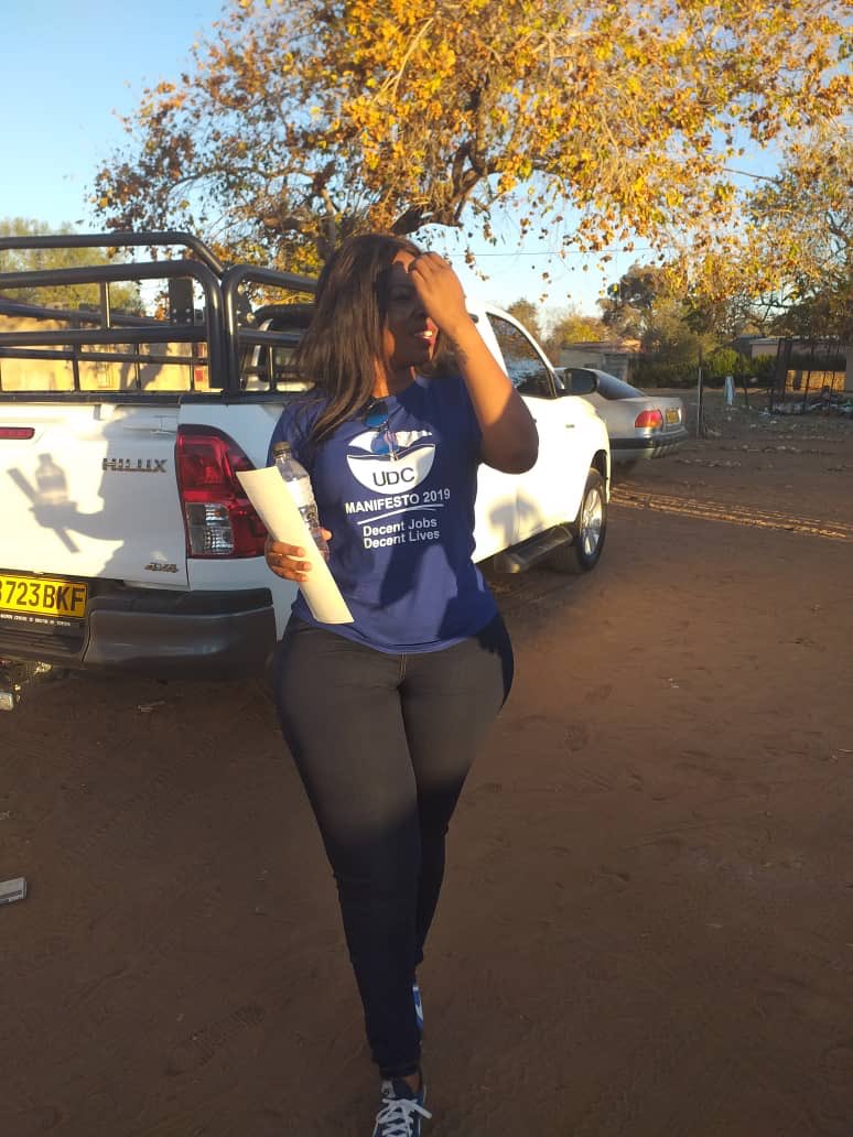 KgosidintsiRese's tweet photo. I am voting for the Umbrella For Democratic Change,yourself?
#BokoForBotswana #UDC19 #DecentJobs #DecentLives #ItsPossible #B4B π https://t.co/iNTeFoUHPi