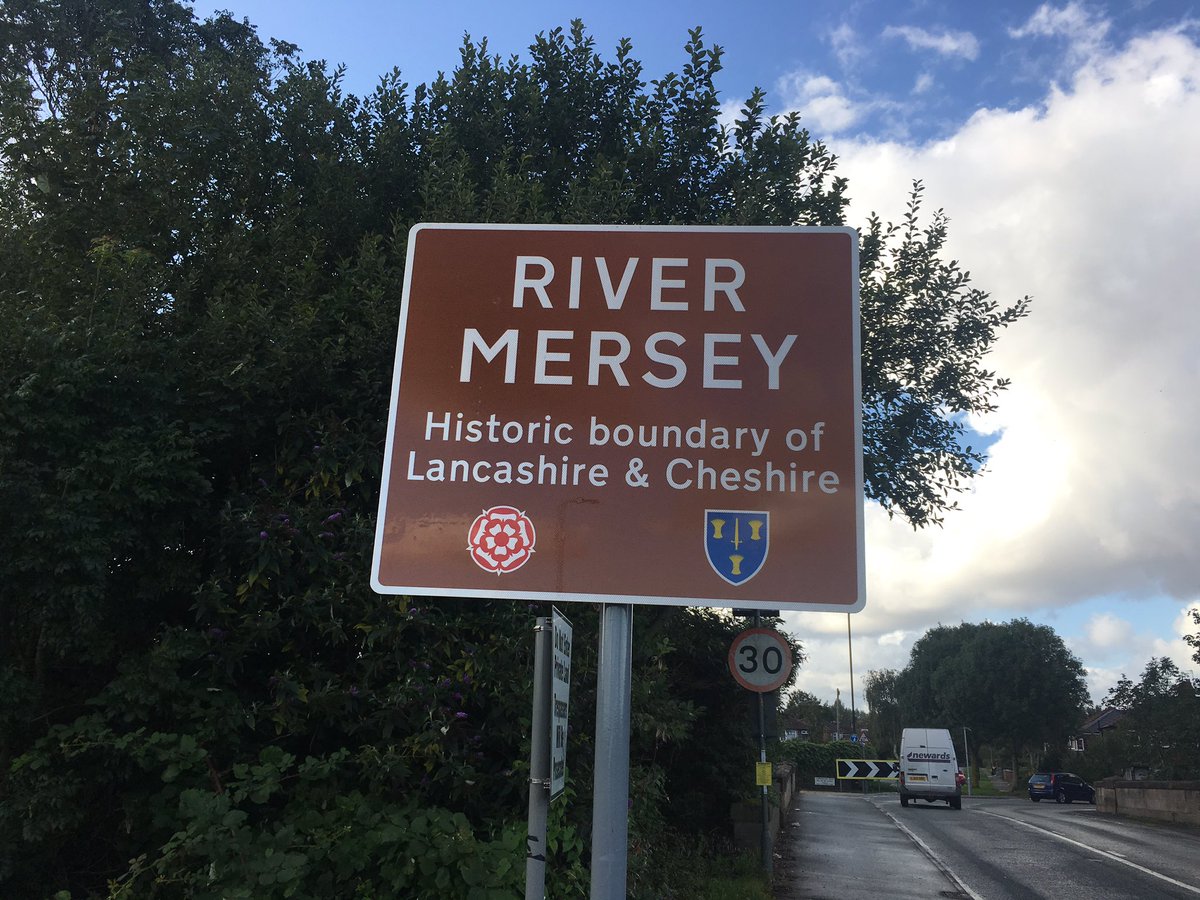 FORLancashire's tweet photo. Wonderful news! The signs on the B5158, Flixton Bridge, are now up and looking impressive. Thanks to Trafford Council. No reason why other councils can’t follow suit. Guidance was issued by the Ministry of Housing, Communities and Local Govt in April 2019 https://t.co/mZUwoCtGYf
