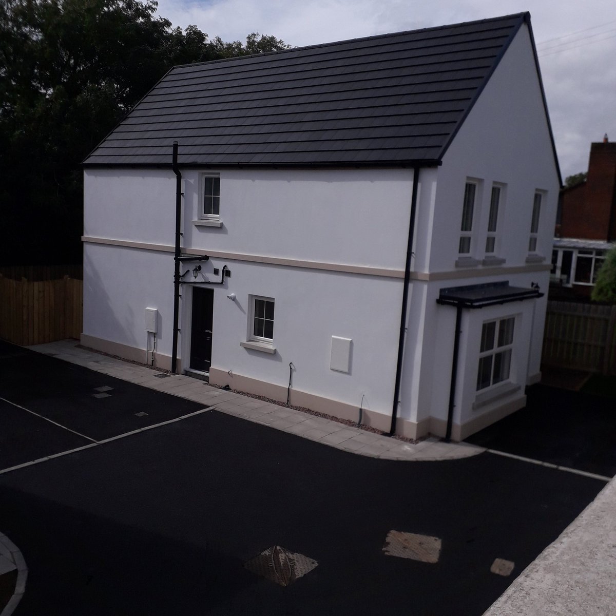 NBHousing's tweet photo. Our units in Ballygowan nearing completion. 
@CommunitiesNI 

#homesthatbuildcommunity
#affordablehousing 
#newhomes https://t.co/5pg7HL3T0q