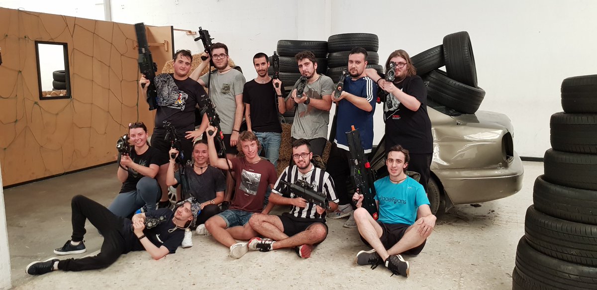 CorLaserCombat's tweet photo. ¡Otro fin de semana a tope! ¡Gracias por elegirnos! Nos vamos...¡pero volvemos el martes para mas guerra!
Recordad que aunque no estemos podéis reservar en la web para las batallas abiertas (https://t.co/sIWrvYCNHe) 
#lasercombat #ociocoruña #actividadesengrupo #coruñalasercombat https://t.co/wYFHgtRWUD