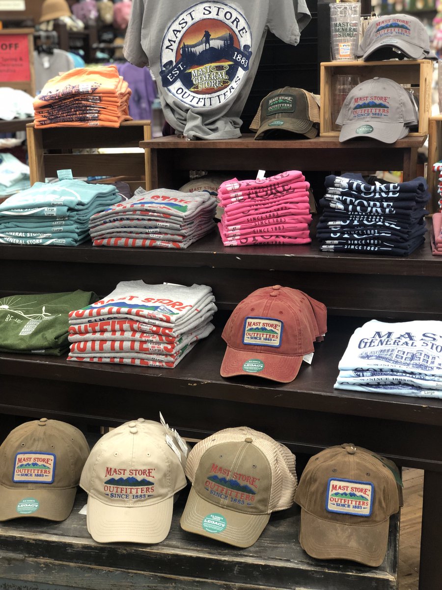 SodaCitySC's tweet photo. The @MastStore is always up to something. This local retailer is the September 22nd sponsor of Concert in the Park 🎼 with @FriendsofSesqui and will host Howlaween 🎃 for you + your furry friends 🐶 on October 24th. #GervaisStreetBridgeDinnerSponsor https://t.co/QMohQo4Xae