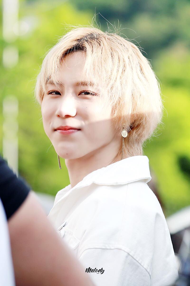 IN2IT_6's tweet photo. Blonde   ⚡☀

#BC #1TEAM #원팀 #Sungho #성호 #진성호 #Boys24 #소년24 https://t.co/PCMJniHFBc
