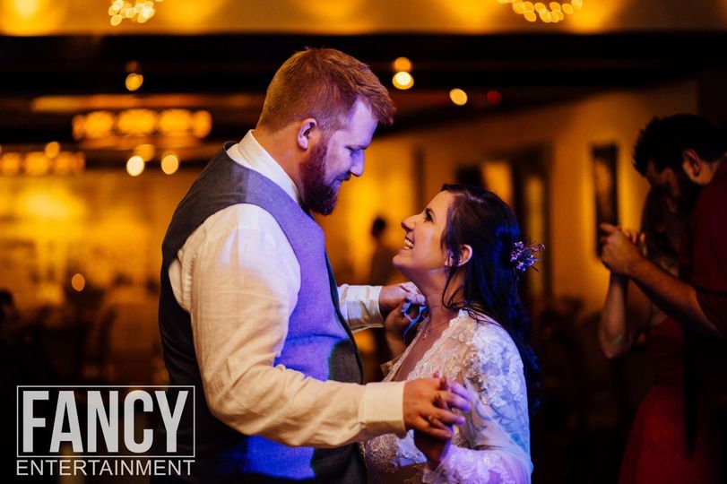 fancydjs's tweet image. Dancing the night away! @TheIroquoisClub