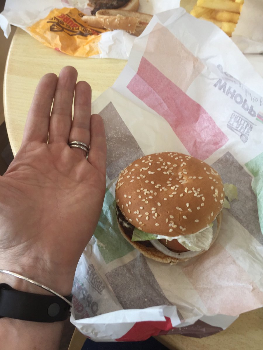 BeckieLL's tweet photo. @BurgerKingUK £4.99 for a junior whopper at Moto services Winchester. It’s tiny! What a rip off. https://t.co/bkv8Y0TnvV