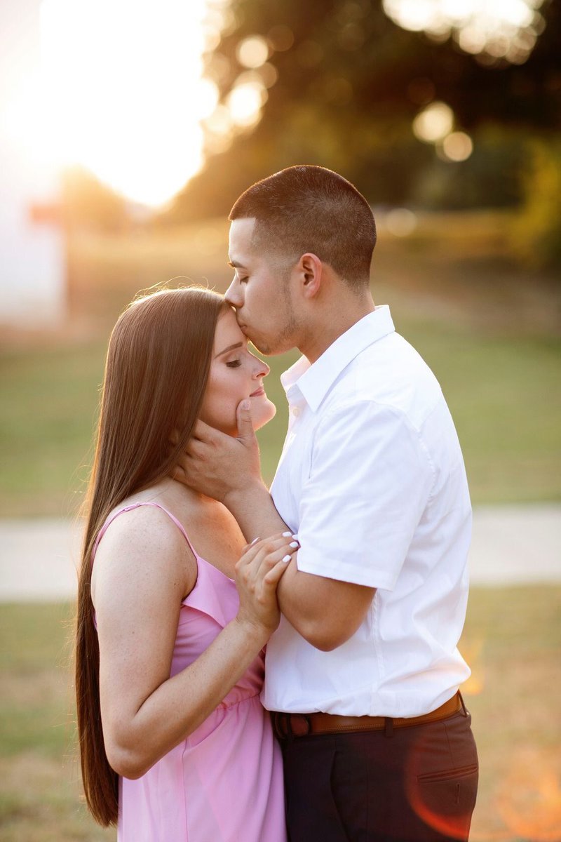 madisonlynn44's tweet photo. 9 more months until you’re my husband. I can’t wait to spend forever loving your sweet face💗👰💍 https://t.co/V2ERP8UYAz