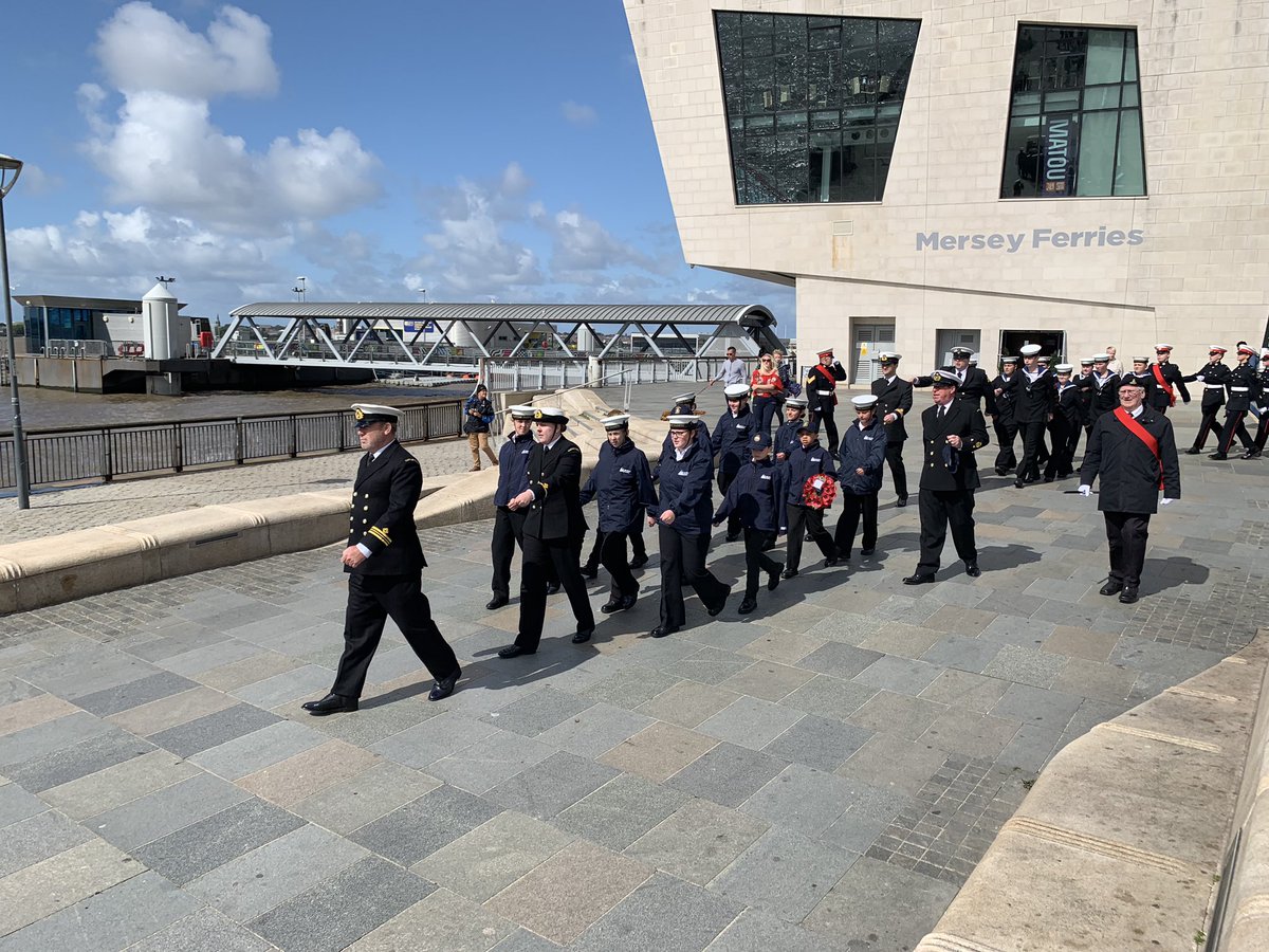 uk_cadets's tweet photo. Today was a very proud day for the NW Region as volunteers and cadets from @FormbyMCA @TSVENGEANCE &amp; @WallaseyMCUK Units came together to support the Merchant Navy Day parade in #Liverpool &amp; help it be the great success that it was. 

@LdLtMerseyside @TownHallLpool https://t.co/kFBFUQg9bU
