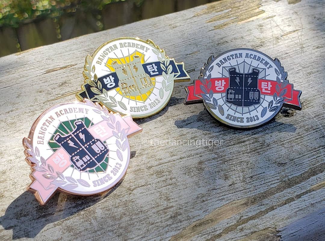 TheDancingTiger's tweet photo. Restocking more of these soon! I do have some left on @kpopkart!
.
#bts #btsarmy #btspins #bangtan #λ°©νμλ
λ¨ #2C4S #2Cool4skool #orul82 #skoolluvaffair https://t.co/Ugx7xtVVBN