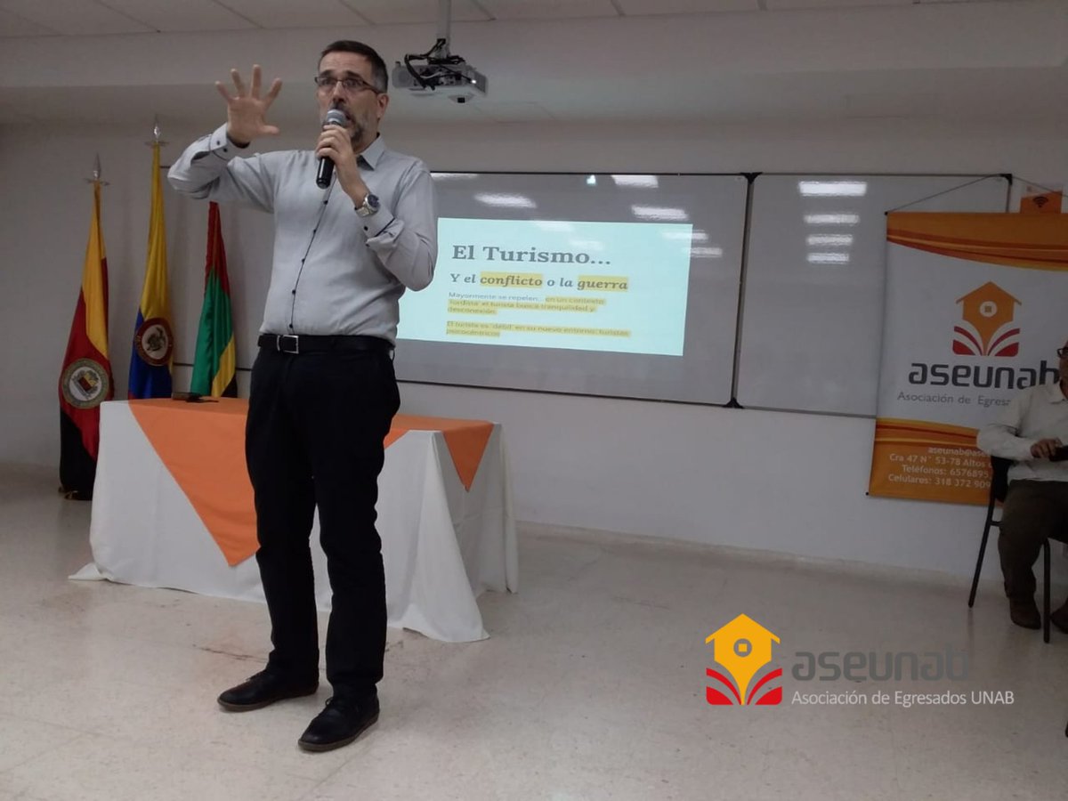 ASEUNAB's tweet image. Como cada mes, nuestro evento institucional abre el espacio para el encuentro de nuestros asociados y amigos de Aseunab. En la Cátedra Armando Puyana Puyana de agosto, hablamos de nuestro país y la importancia de una amplia visión de emprendimiento e historia en el postconflicto.