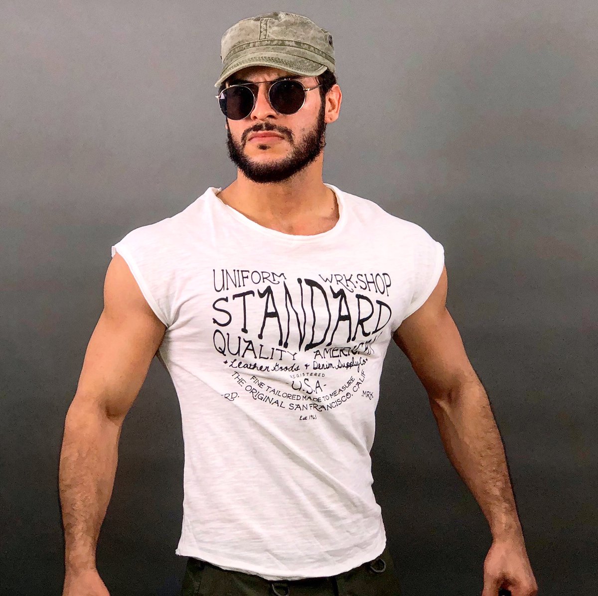 SDFashionAcade1's tweet photo. Stefano suaros American actor #stefanosuaros #stefanoactor #bestmodel #americanactor https://t.co/cT9By4RK0r