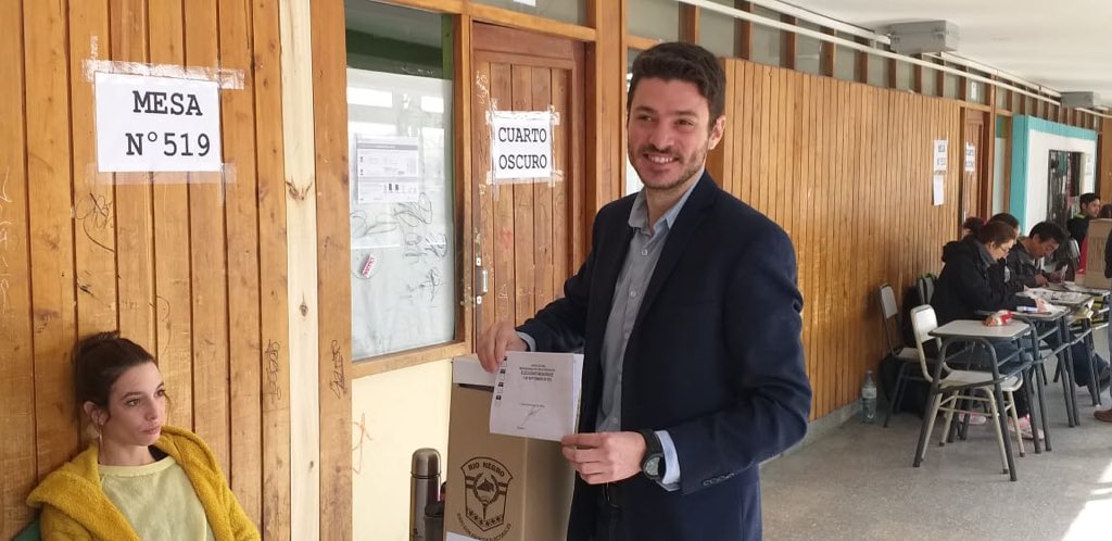 Orgulloso de poder ser parte de estos comicios encabezando la lista de mí espacio, les agradezco a todos los que hoy eligen acompañarnos, vamos a trabajar sin descanso para construir juntos un Bariloche moderno, ordenado y ecologíco. 🗳❤️