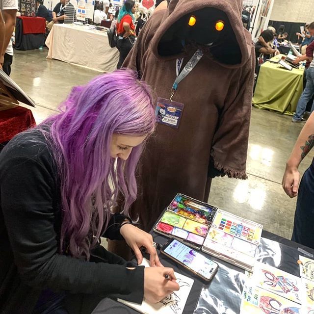 AgnesGarbowska's tweet photo. Best part of doing live painting at conventions is having the chance to meet the nicest Jawas around. This Jawa combed the desert for some fun pony art! I was happy to help. ❤️ #jawa #jawas #mylittlepony #art #mlp #comicconhonolulu #starwars #painting #comics #artist https://t.co/LAWuEq7Lau