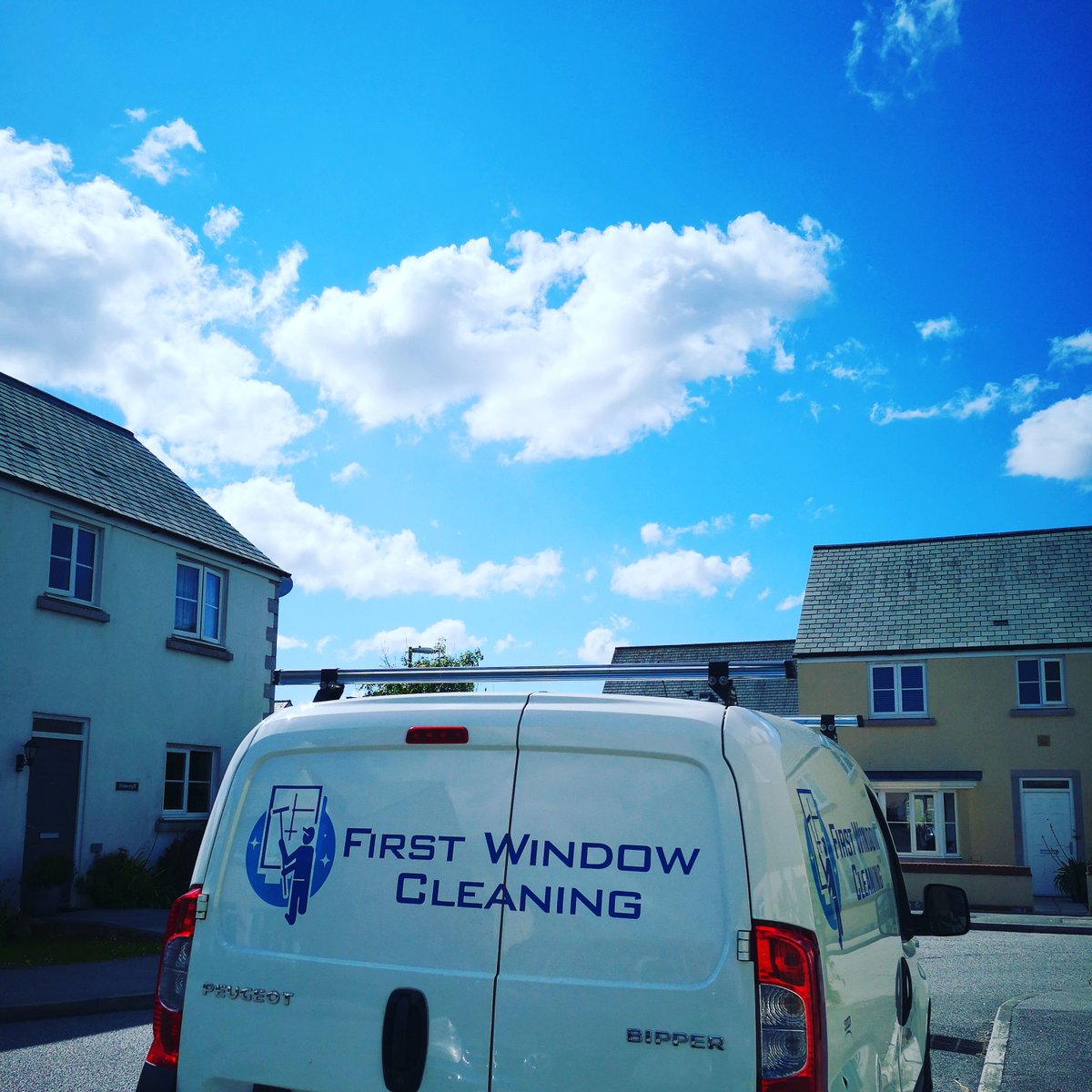 FirstWindowC's tweet image. Window cleaning rounds coming up include St Columb Major, St Eval, Summercourt and Indian Queens. #windowcleaner #Newquay #windowcleaning
