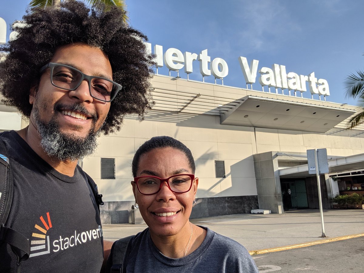 ajpinedam's tweet image. &quot;Viajar te hace darte cuenta que no importa cuanto sepas siempre hay más que aprender&quot; .

Big thanks to the organizers of #PyConLatam19 for making this happen. We enjoyed every part of the conference. 
@PyLatam