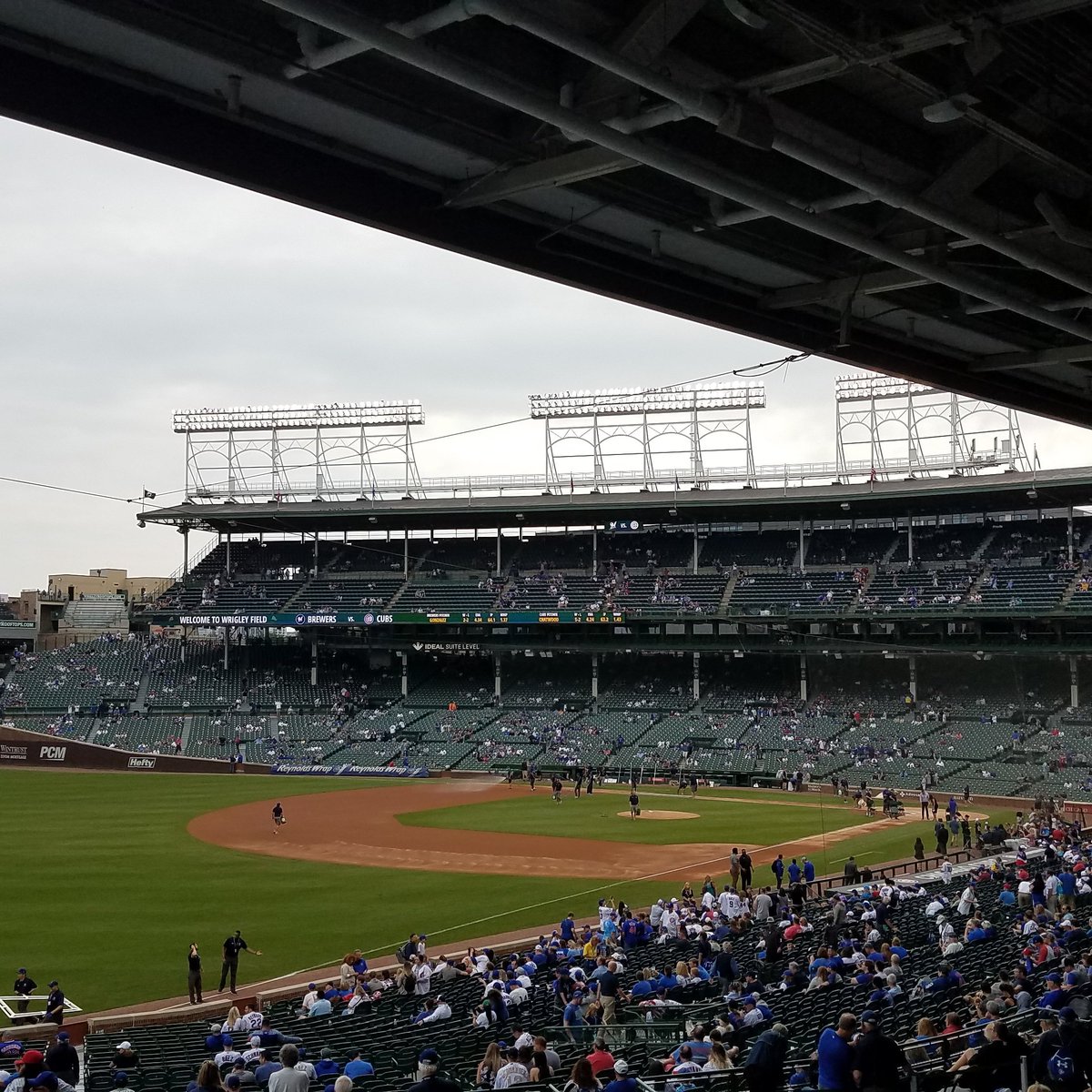 NavaChad's tweet photo. Go Cubs Go! #EverybodyIn @Cubs https://t.co/JVb567OaEK