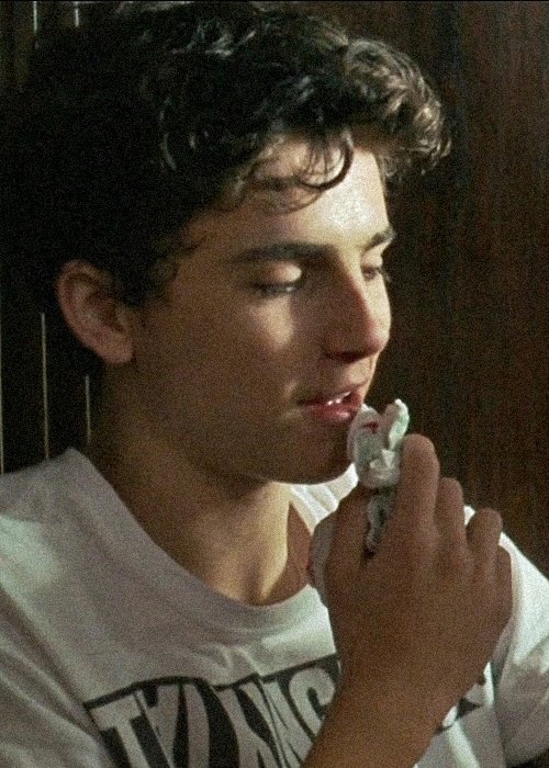 bestofcmbyn's tweet photo. the fucking details https://t.co/4CjwIrC59F