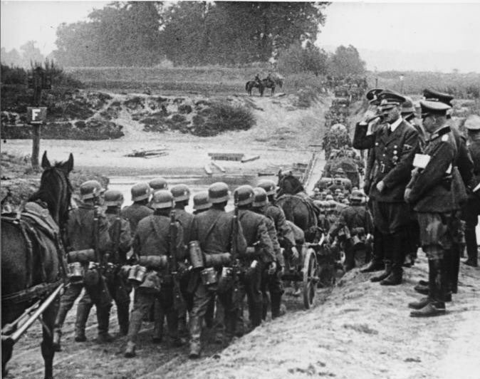 TheECTR's tweet photo. #OnThisDay 80 years ago, Hitler’s Germany invaded Poland, sparking the global catastrophe of #WorldWarII. We can never forget where the deadly forces of totalitarianism and hatred lead. #80WW2 #NeverAgain https://t.co/JYvprduFaT