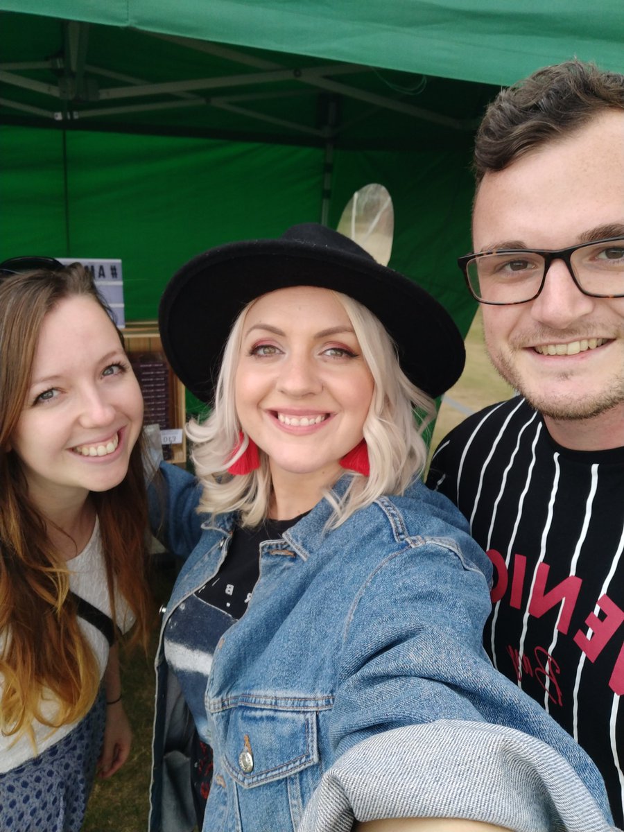 JDorrington19's tweet image. Great meeting @Philippahanna after her awesome performance at Elmsfest this afternoon! Hope to see you back in Suffolk soon #KeepOnDriving