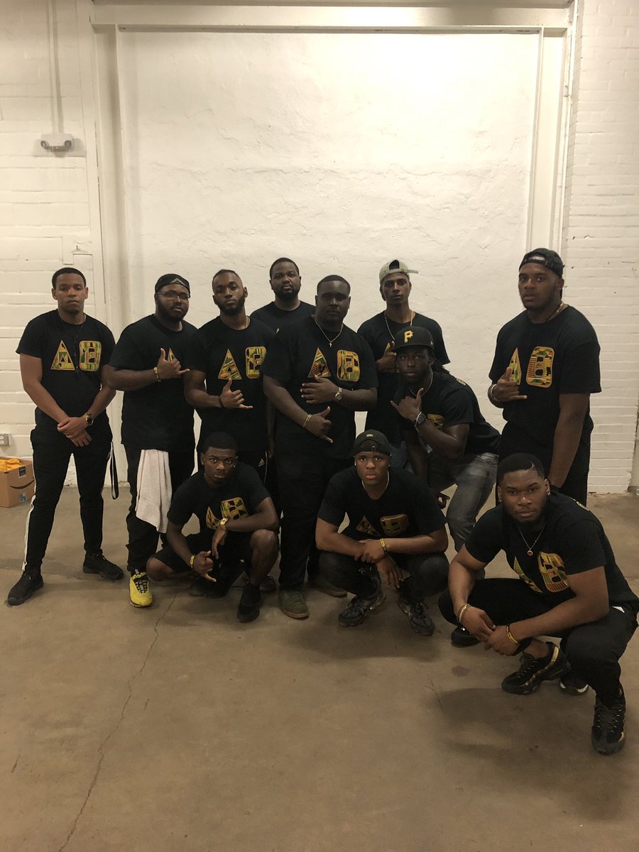 THEcoachCjay's tweet photo. Thank you to everyone who supported @TXSUAlphas last night at #ReturnOfTheTriad we hope you all enjoyed yourself!
🤙🏾 https://t.co/oyu18U9k8m