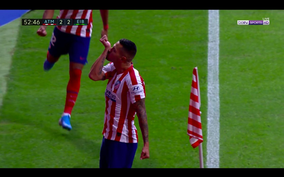 worldsoccertalk's tweet photo. Sweet goal by Vitolo to make it 2-2 between Atletico Madrid and Eibar, live on beIN SPORTS right now #ATMEIB #Atleti https://t.co/lNniUcF2oy