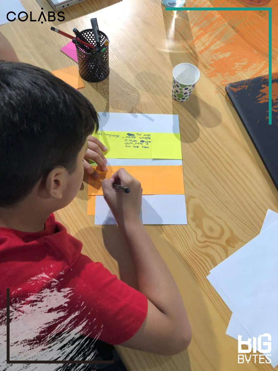 bigbytespk's tweet image. We teach the participants to identify &amp;amp; understand problems clearly so they would know why and for whom they are building the product. Then we also do ideation where they come up with the most creative solutions to build.

#makers #makermovement #bigbytes #colabs #robotics