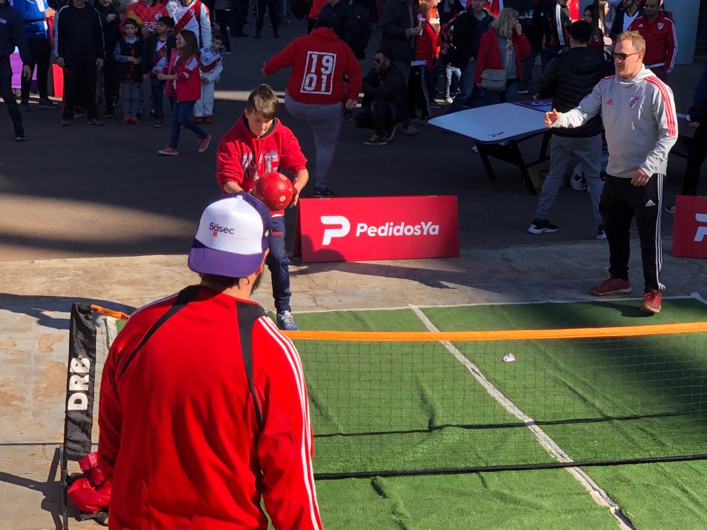 superligafanok's tweet photo. Vení a jugar al fútbol tenis al #FanZone de #SuperligaFan en la previa al #Superclásico https://t.co/eHjpu8PmhK