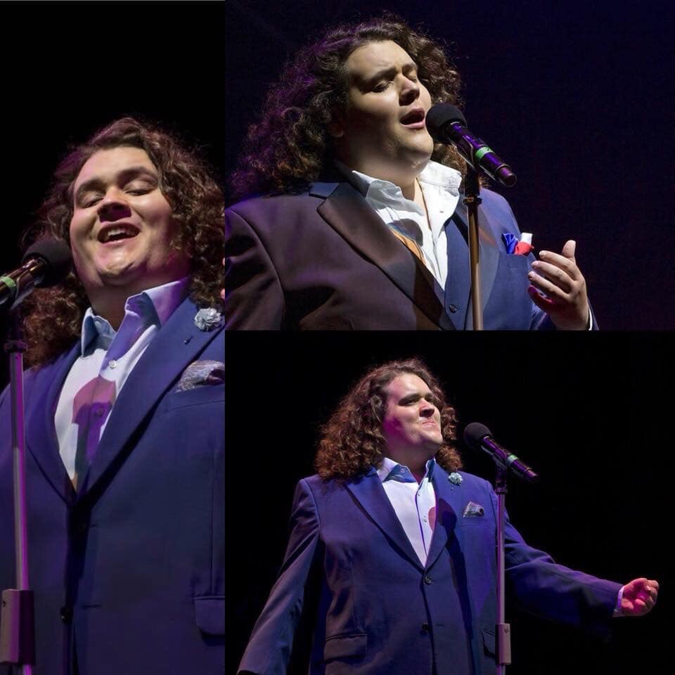 BenteHemmingsen's tweet photo. So photogenic and with such an unique tenor voice that brings true and great greetings to humans throughout the world. The one and only @JonAntoine β€οΈπππβ€οΈπΆππΆπππβ€οΈ
#MusicYYZ
#ClassicalTO
#TorontoLiveMusic
#LiveMusicTO
#TorontoMusic
#OntarioMusic
#TorontoOpera https://t.co/Zk6XfCVCBe