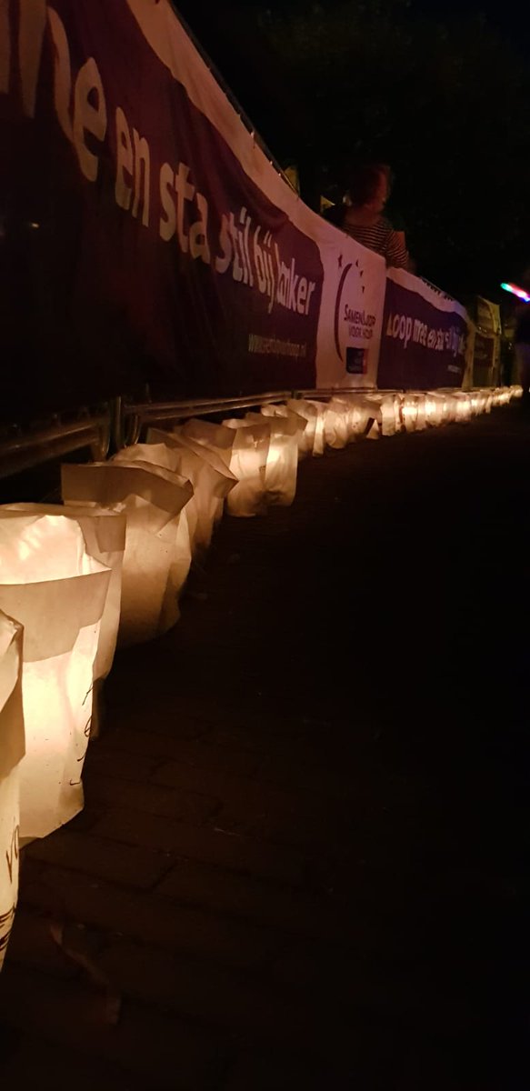 MariellevAlphen's tweet image. Wat een fantastisch evenement is de #SamenLoop voor Hoop! Zoveel kippenvelmomenten en zoveel liefde. € 84.335,03 voor @kwf_nl. Chapeau 💜
