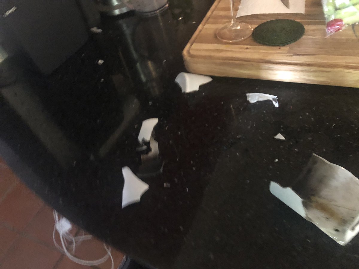 Timika Hogan tweet media