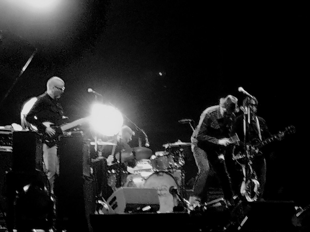 ormeradio's tweet photo. THE EELS live now 🎶🎸⚡
#settembreprato
#theeels
@Settembre_Prato @THE_EELS https://t.co/mjc4gesAZ9