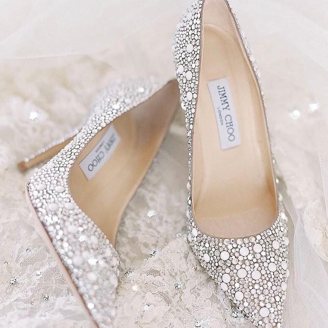 SBenody's tweet photo. Tips for The Bride’s Shoes 👠👠
Important for all bride to be...👰💒🤵
Check this out: https://t.co/gVzZvYlivE

#wedding #bride #fashion #Shoes  #designs #style #bridetobe #weddingphotography #bridal #bridalaccesories #bridallingerie https://t.co/4vFDhsBi9Y