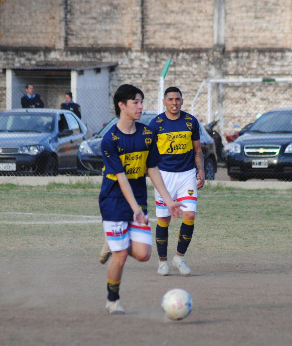 EMPÁTE EN CORDOBA
En el día de ayer Almirante empató por 1 a 1 con gol de de Matías Lastra. El conjunto de Carlos Gaetan tiene que seguir sumando para despegar del fondo de la tabla.