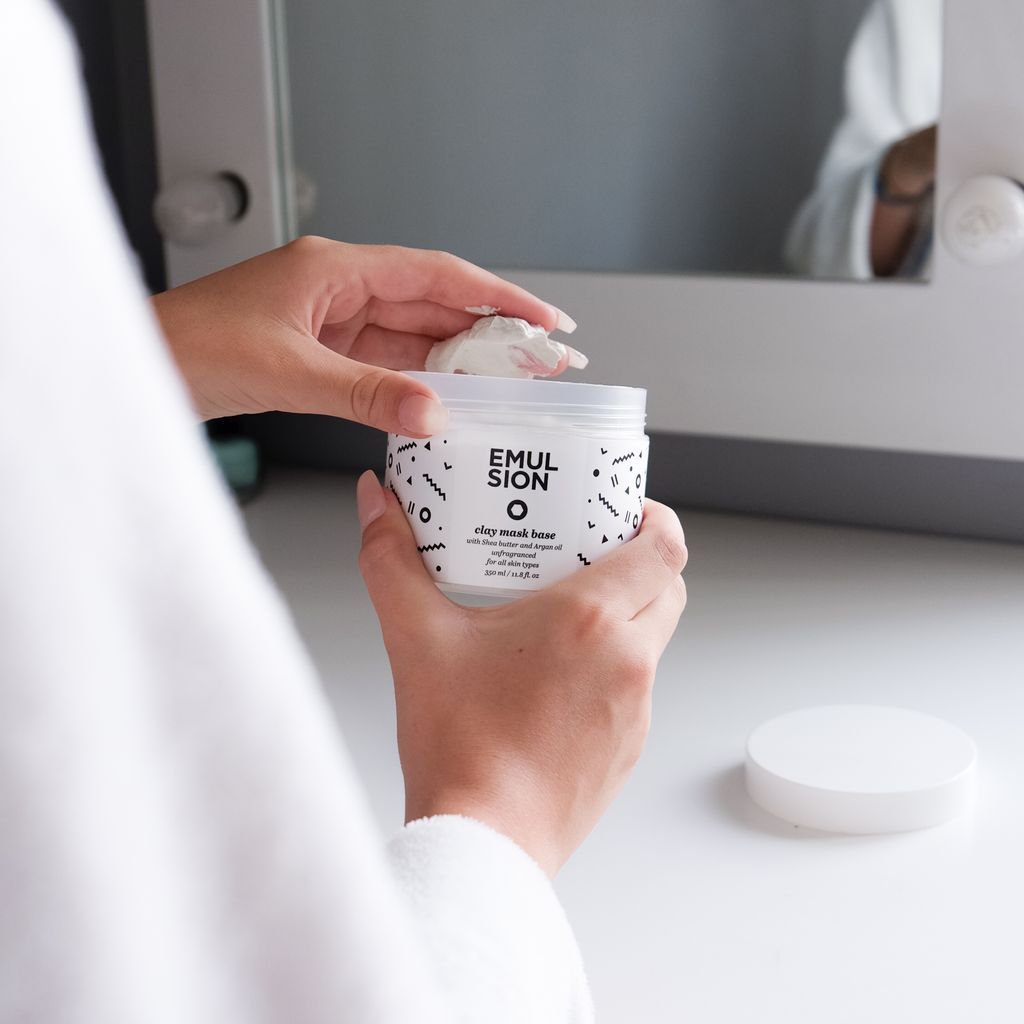 MyEmulsion's tweet photo. One mask to use alone or with your favourite add-ons. With our range of different add-ons and fragrances you can mix up your mask daily depending on your skin needs. #MyEmulsion https://t.co/hl8s4HFf4d