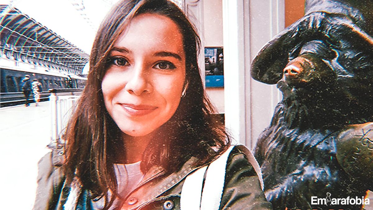 embarafobia's tweet photo. Hoy es el cumpleaños de nuestra chica de los textos, @AlmudenaMata. Es la escritora de las redes, la pluma de Embarafobia. Esperamos que tengas un día maravilloso y que cumplas muchos mas!!!
PD: Como veis cuando no escribe ella la cosa siempre pierde. Te queremos
¡Felicidades! 🎉 https://t.co/Xnaxc1SK60