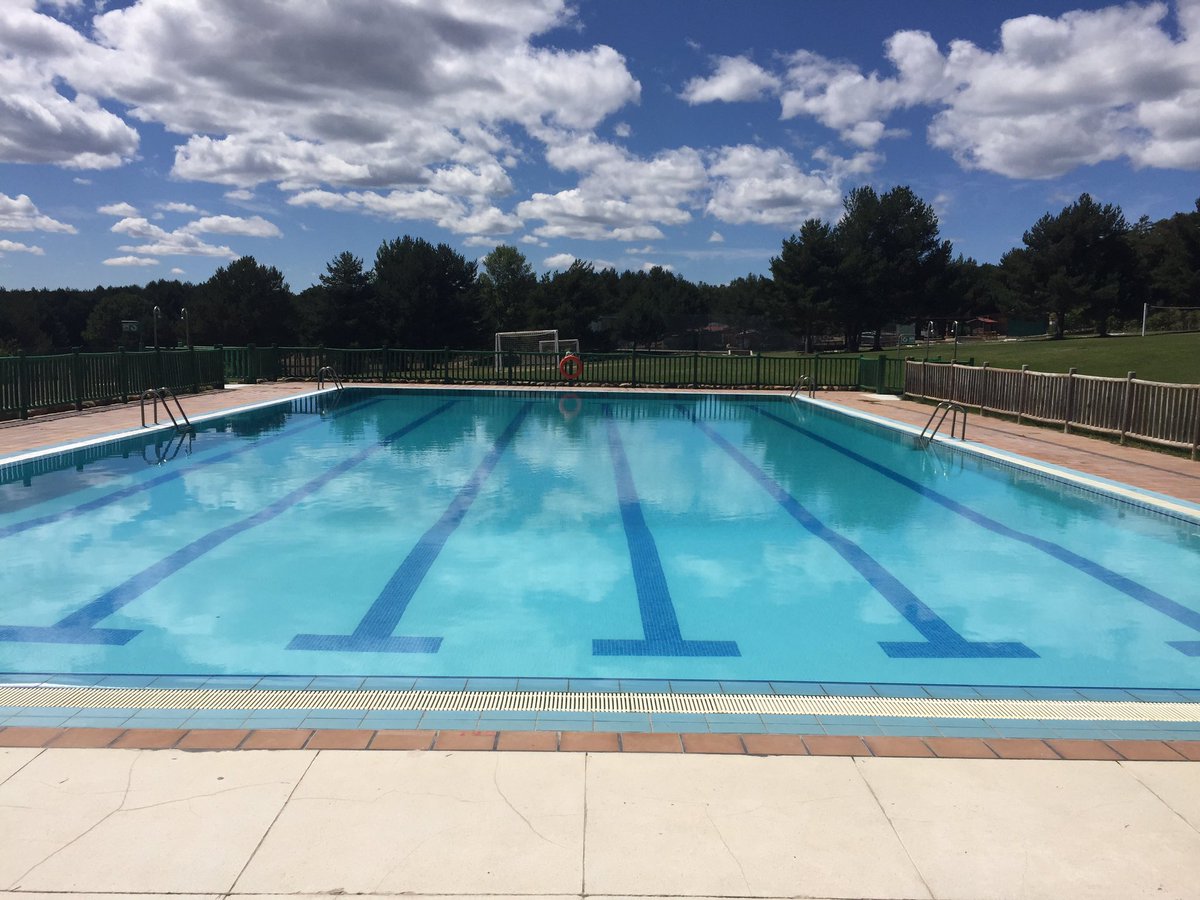 El_Concurso's tweet image. Nuestras piscinas permanecen abiertas hasta el 8 de septiembre, esta semana en horario de 12:00 a 20:00 horas #CampingElConcurso #Abejar #Soria